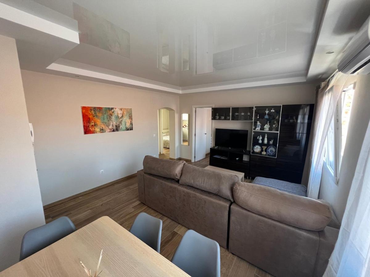Genuar Apartments Malaga Center. Free Parking Luaran gambar