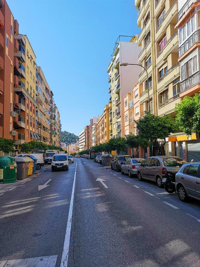 Genuar Apartments Malaga Center. Free Parking Luaran gambar