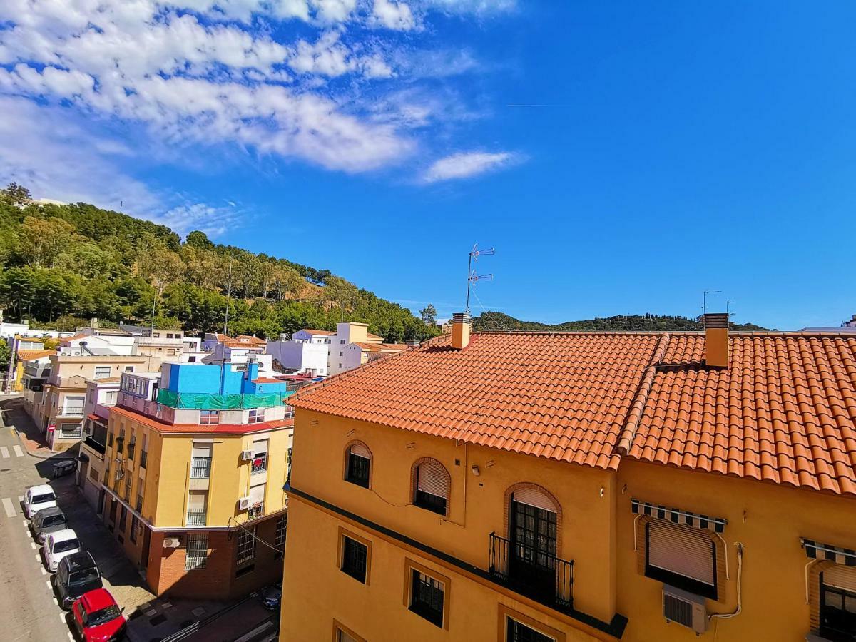Genuar Apartments Malaga Center. Free Parking Luaran gambar