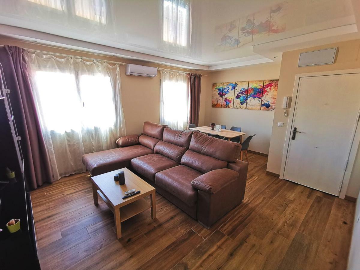 Genuar Apartments Malaga Center. Free Parking Luaran gambar