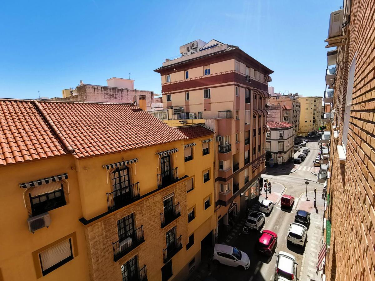 Genuar Apartments Malaga Center. Free Parking Luaran gambar
